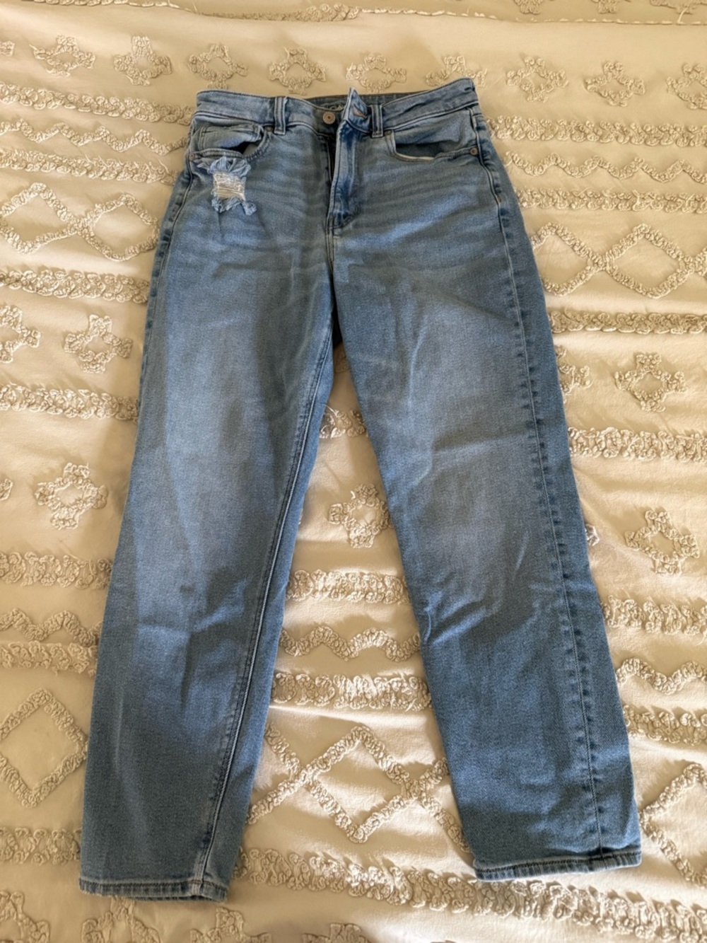 Light Blue Women's High-Rise Straight Jeans - Classic Everyday Denim